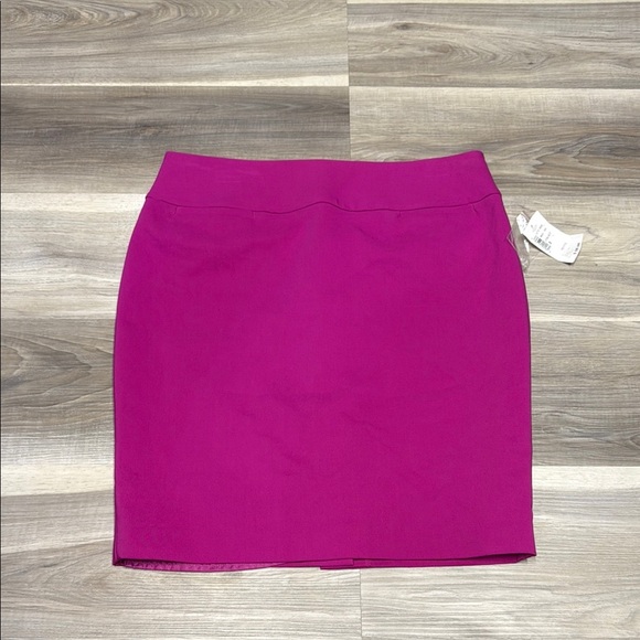 🏁 Cleo petites pencil skirt hot pink Skirt size 8 NWT - Picture 1 of 6